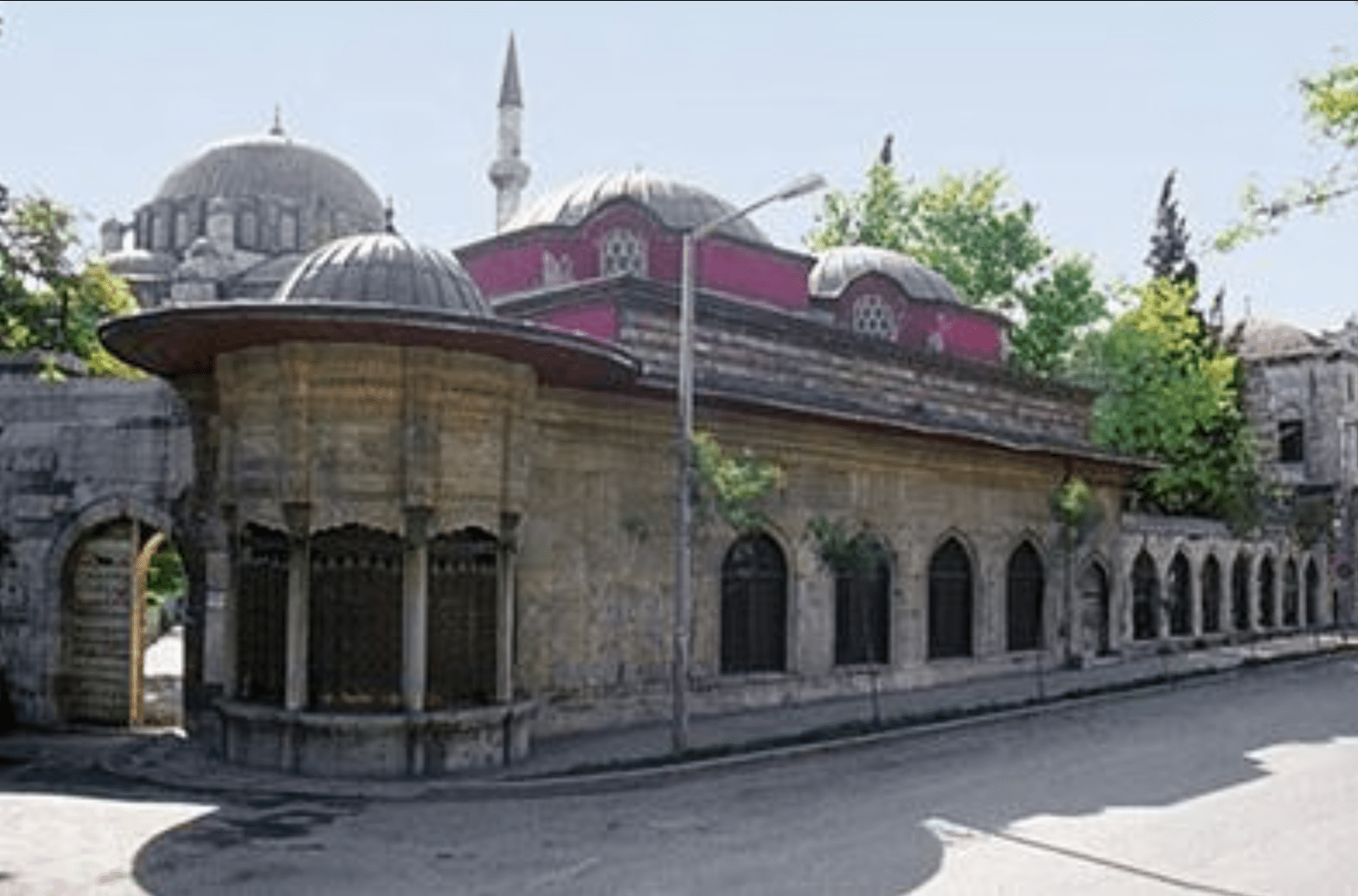 Hekimoğlu Ali Paşa Türbesi